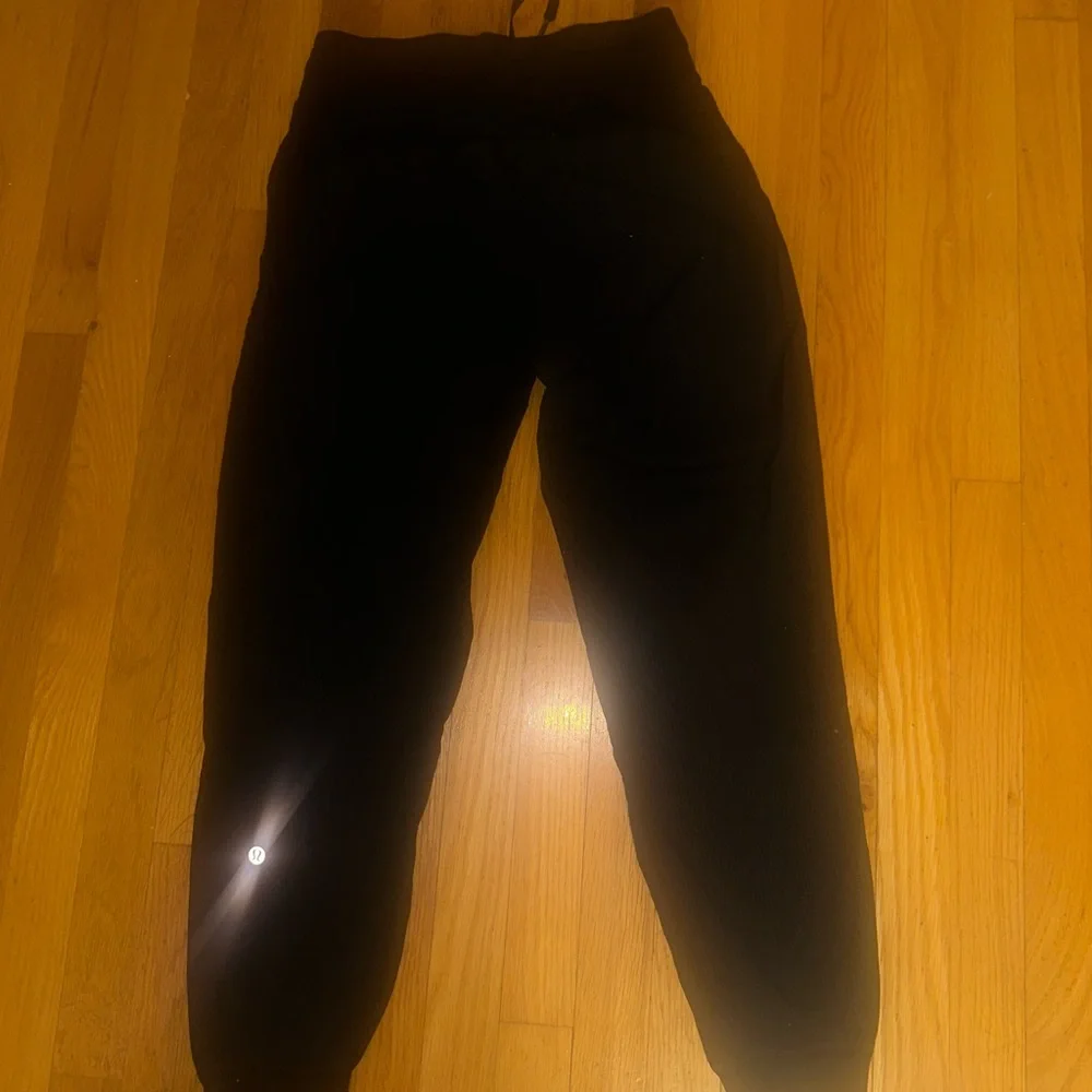 Lululemon Athletica Dance Studio Jogger - Picture 5 of 5